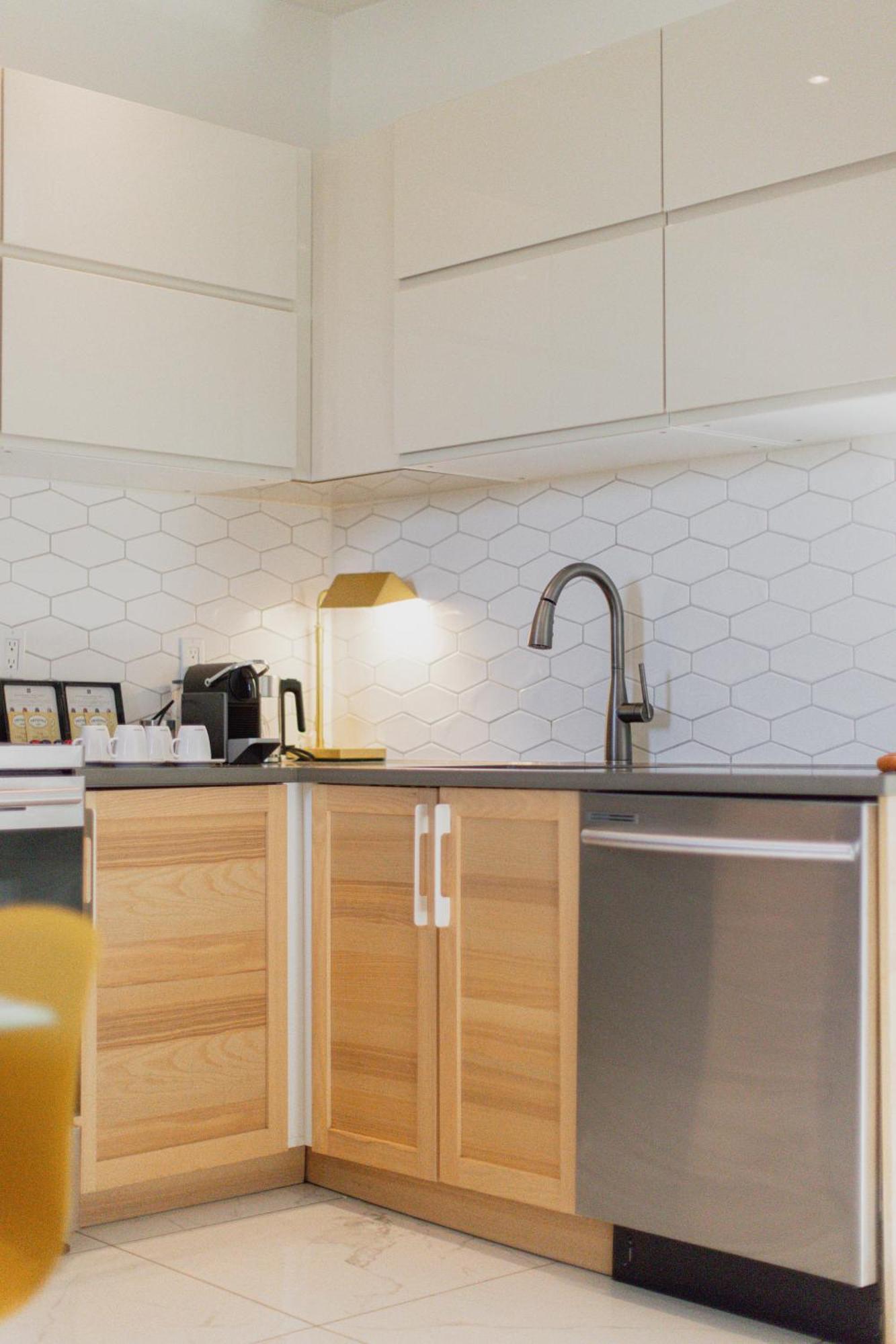 Apartment Saint Laurent St Montreal